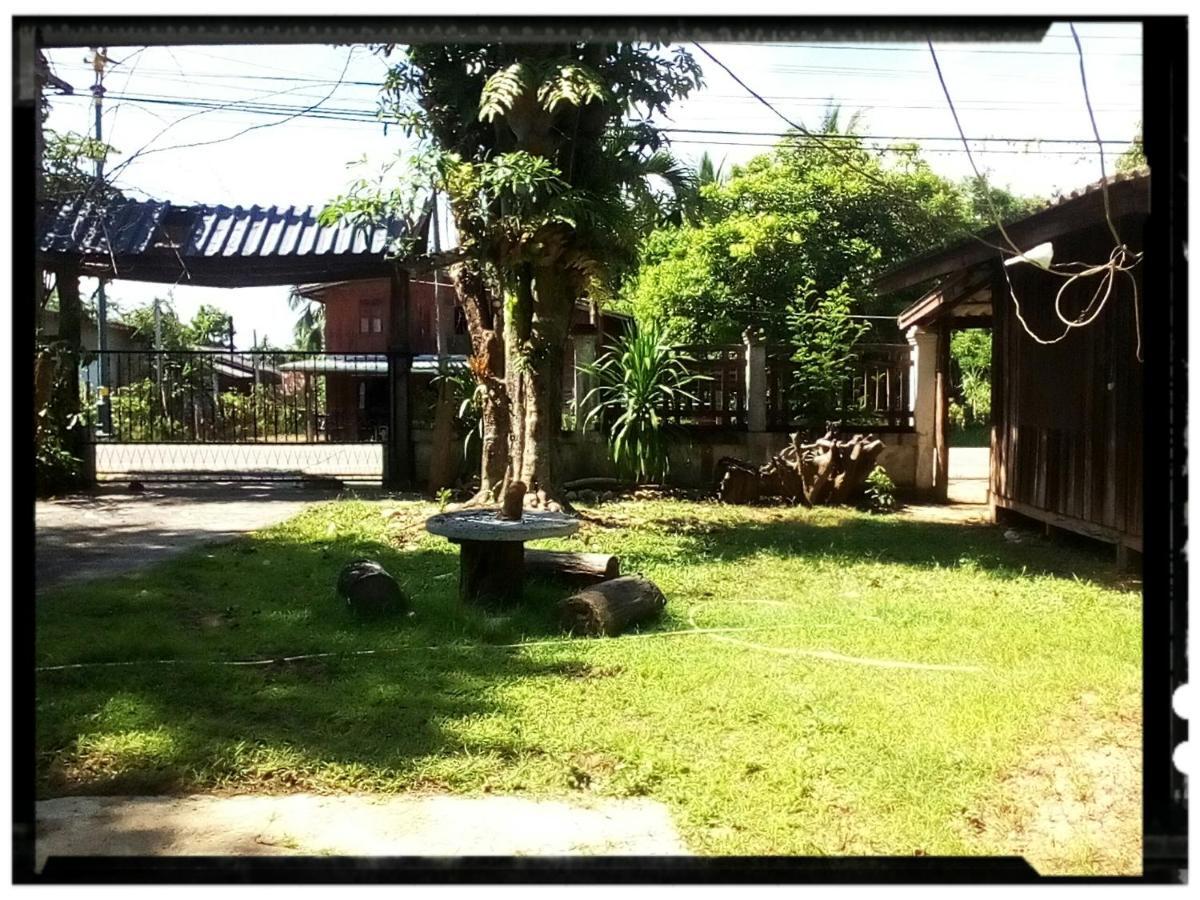 Grandma's Home Sangkhlaburi Exterior foto